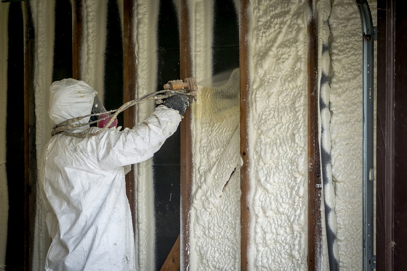 Spray Foam Insulation Contractors Make Sure Your Home Is Energy Efficient 